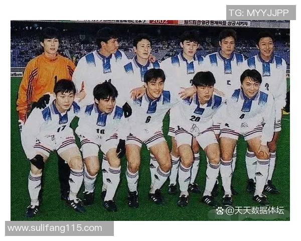 中国足球历史上的顶尖球星排名与成就分析